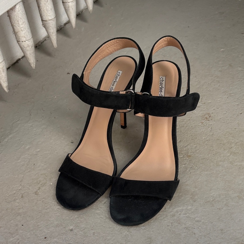 Charles David Black Heeled Sandals